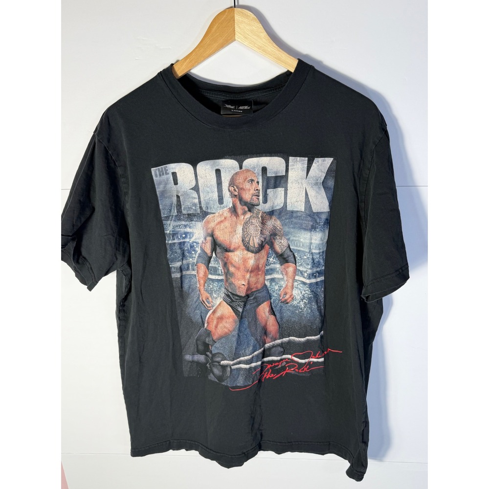 WWE Shoe Palace The Rock Dwayne Johnson Team Bring It Graphic T-Shirt Black L